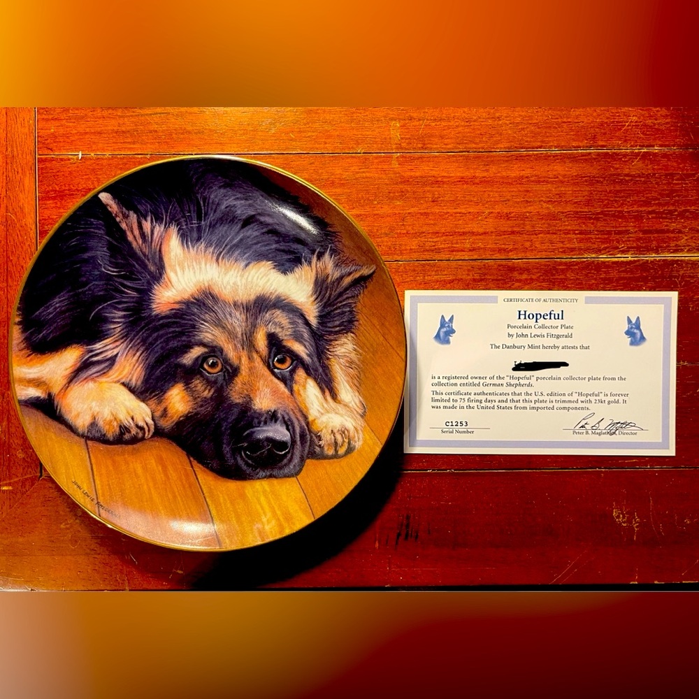 Danbury Mint German Shepherd Plate
‘Hopeful’